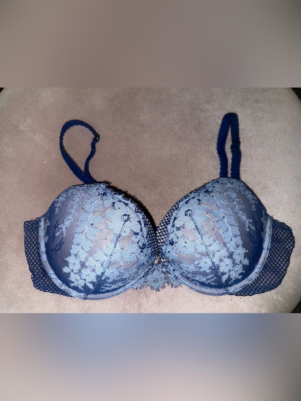 **LIKE NEW** VICTORIA SECRET BRA